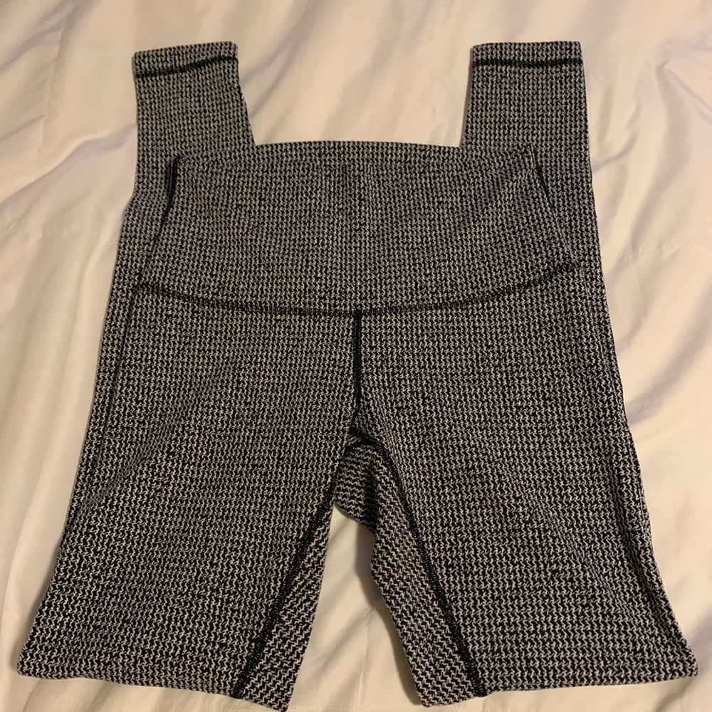 Lululemon leggings size 8